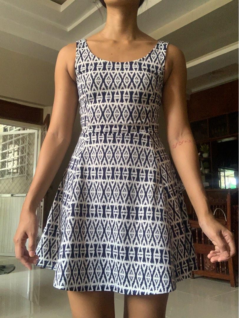 H&M WHITE AND BLUE AZTEC SUNDAY CASUAL DRESS, Women's Fashion, Dresses &  Sets, Dresses on Carousell