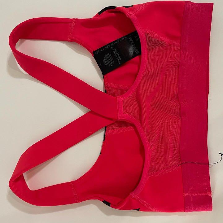 Ivy Park Sportsbra (Category: Activewear) located in San Juan City. Submitted by tabithajam (Listing ID 1194272996, Image 2). Description: Fits XXS .