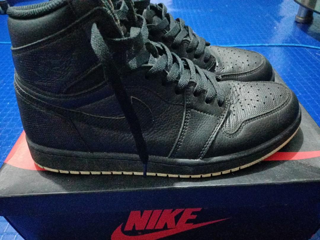 jordan 1 perforated black