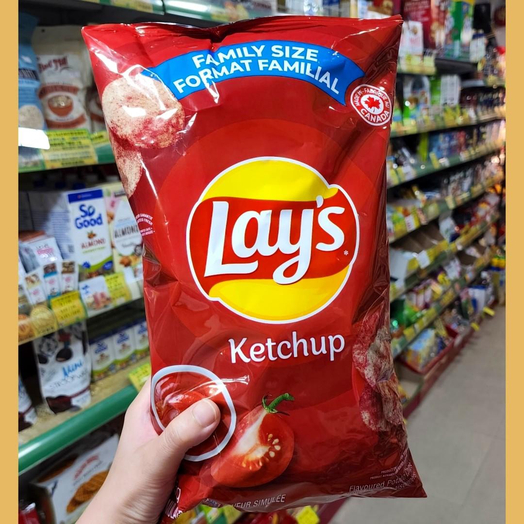 Lays ketchup chips family size, 嘢食 & 嘢飲, 包裝食物&即食食物 Carousell