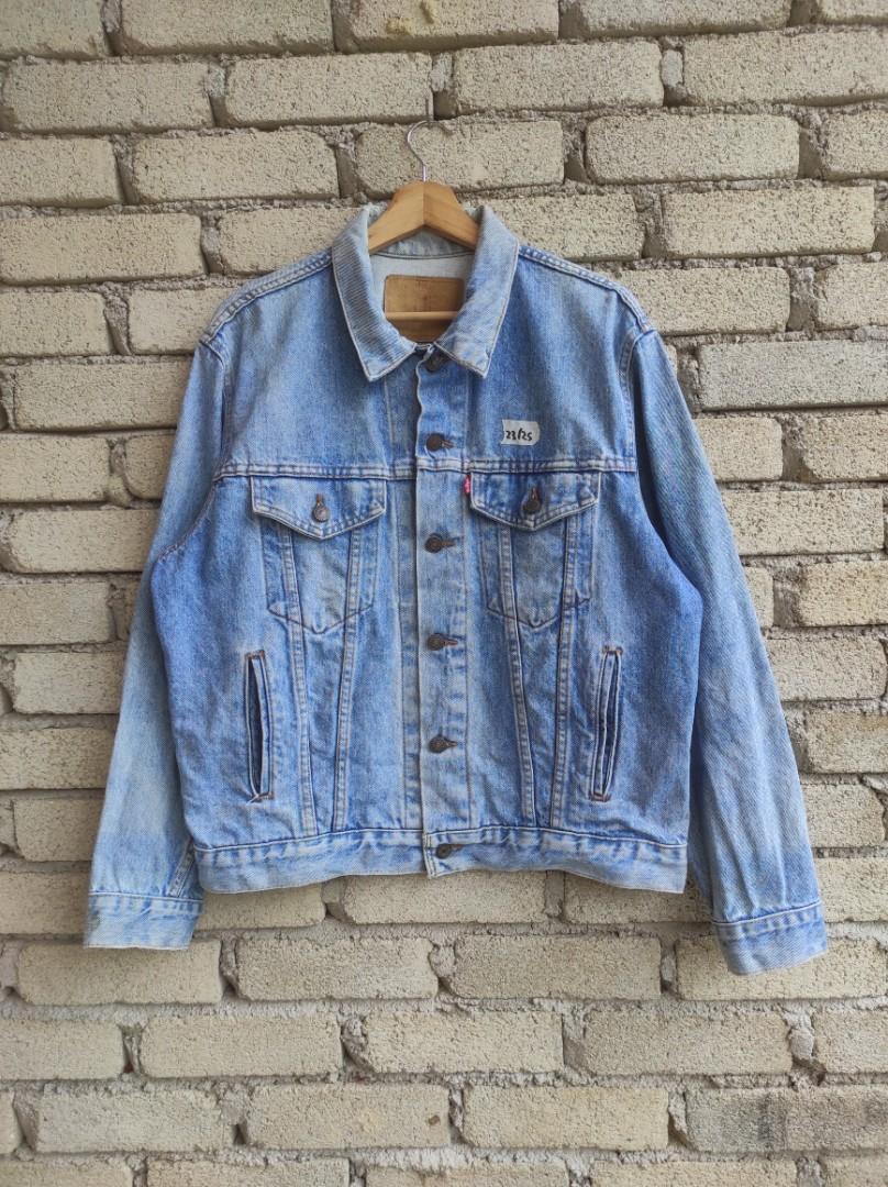 Levis on sale vintage sweater