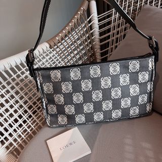 （分類：）位於 。 由 hellojas_mine 提交（商品編號 1194203288，圖片 1）。簡介： 。