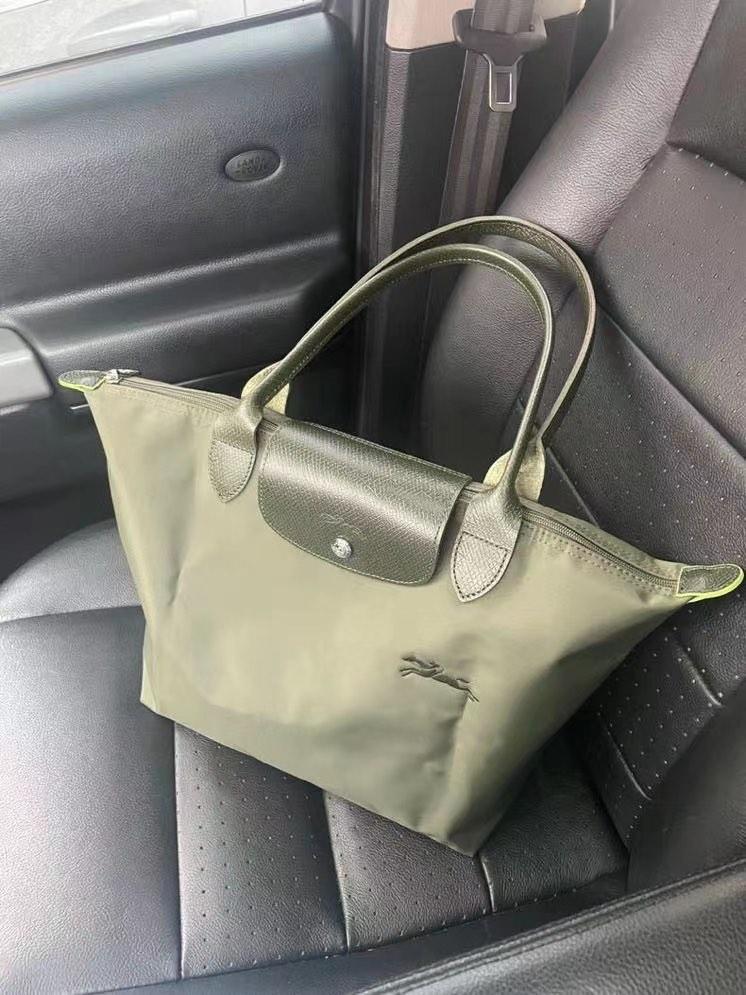 Longchamp Bag tote bag large tote forest green instock, Women's Fashion