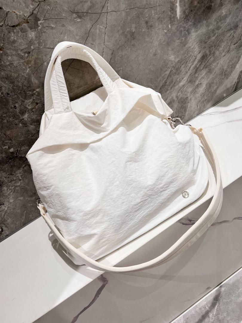 Lululemon on my level bag deals