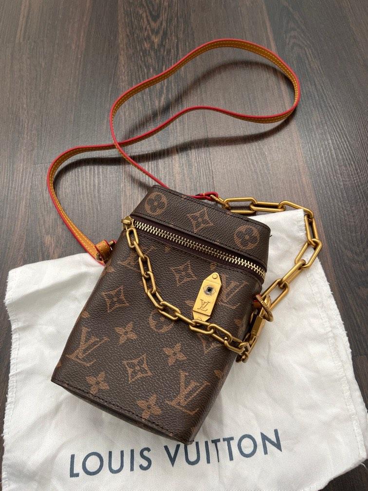Louis Vuitton Star Gradient, Women's Fashion, Bags & Wallets, Cross-body  Bags on Carousell