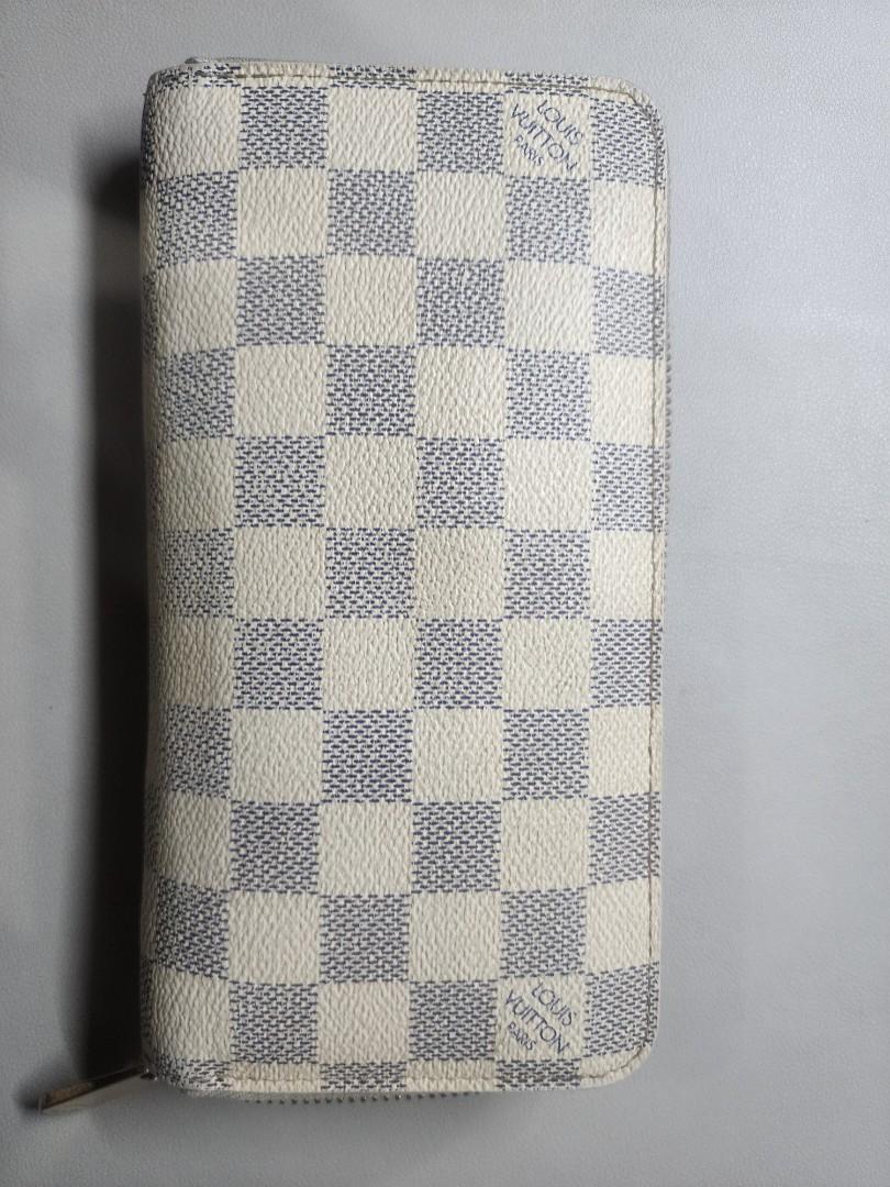 LV Zippy in Damier Azure (Category: Luxury Bags & Wallets) located in Quezon City. Submitted by rdl09 (Listing ID 1194276925, Image 1). Description: What you see is what you get. No flaws other than the scuff inside due to the zipper from the coin slot. Only needs professional cleaning. rfs: need a smaller wallet.