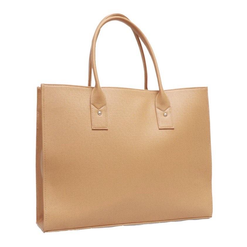 Marikina Laptop Shoulder bag (Category: Shoulder Bags) located in Taguig. Submitted by mnom05 (Listing ID 1194343299, Image 1). Description: H- 16’ W- 12.5’ Base - 4’ Shoulder bag zipper closure.