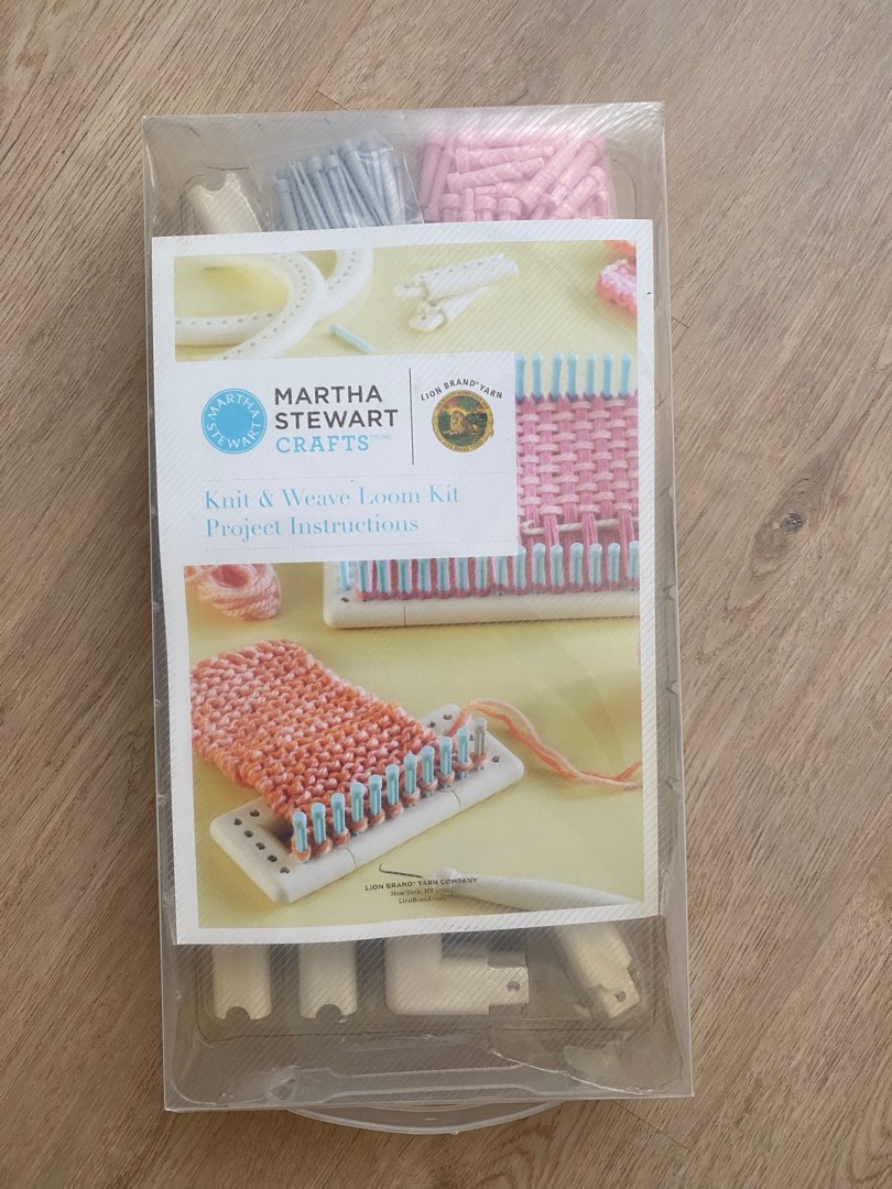 Martha Stewart knit and weave loom kit, Hobbies & Toys ...