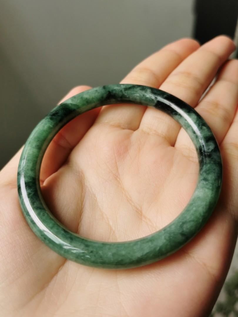Dark green new arrivals jade bangle