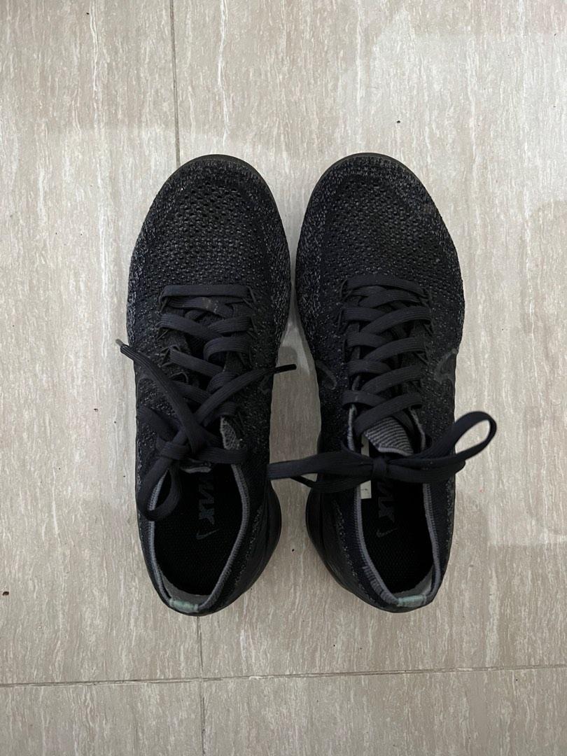 all black vapormax women's size 9