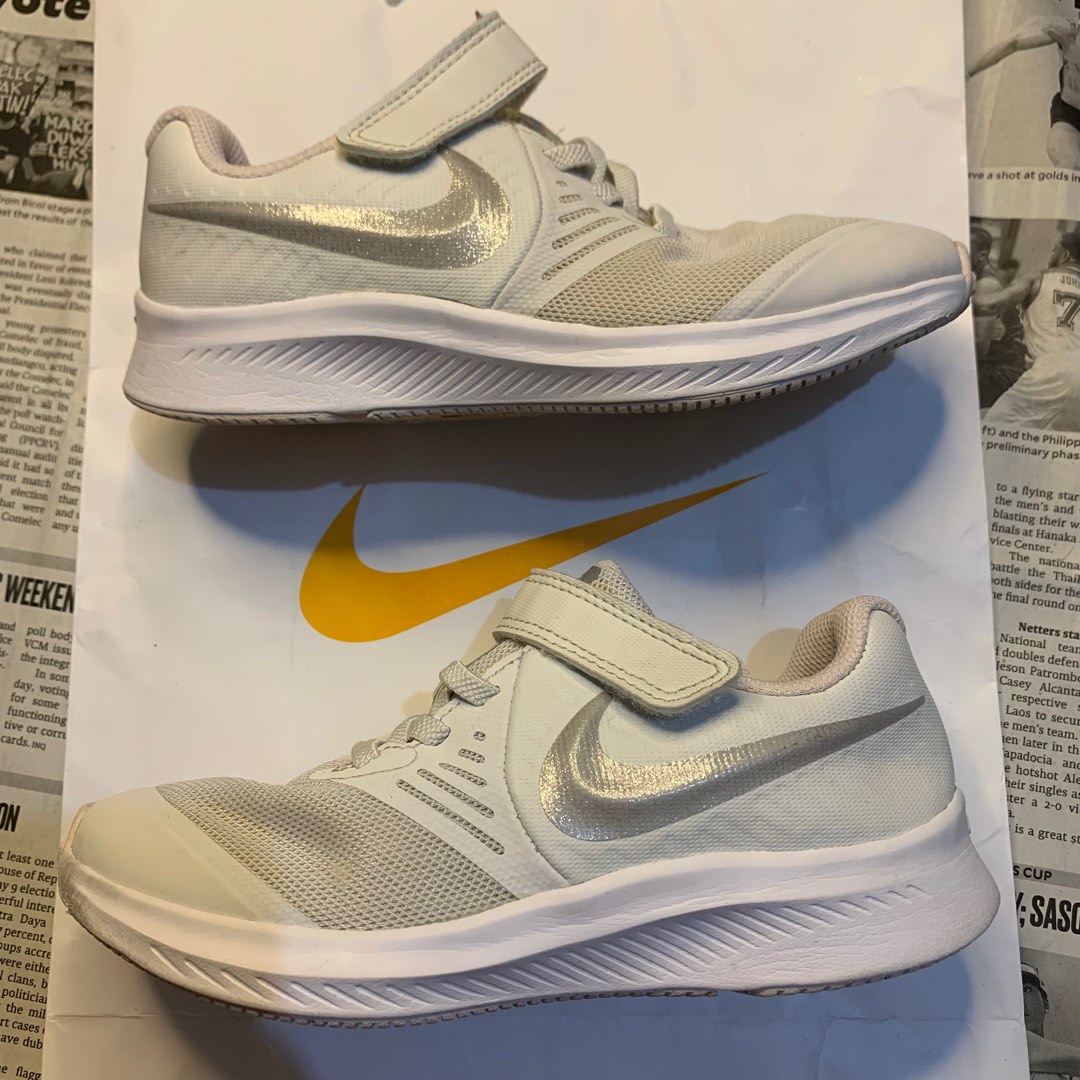 toddler nike sneakers