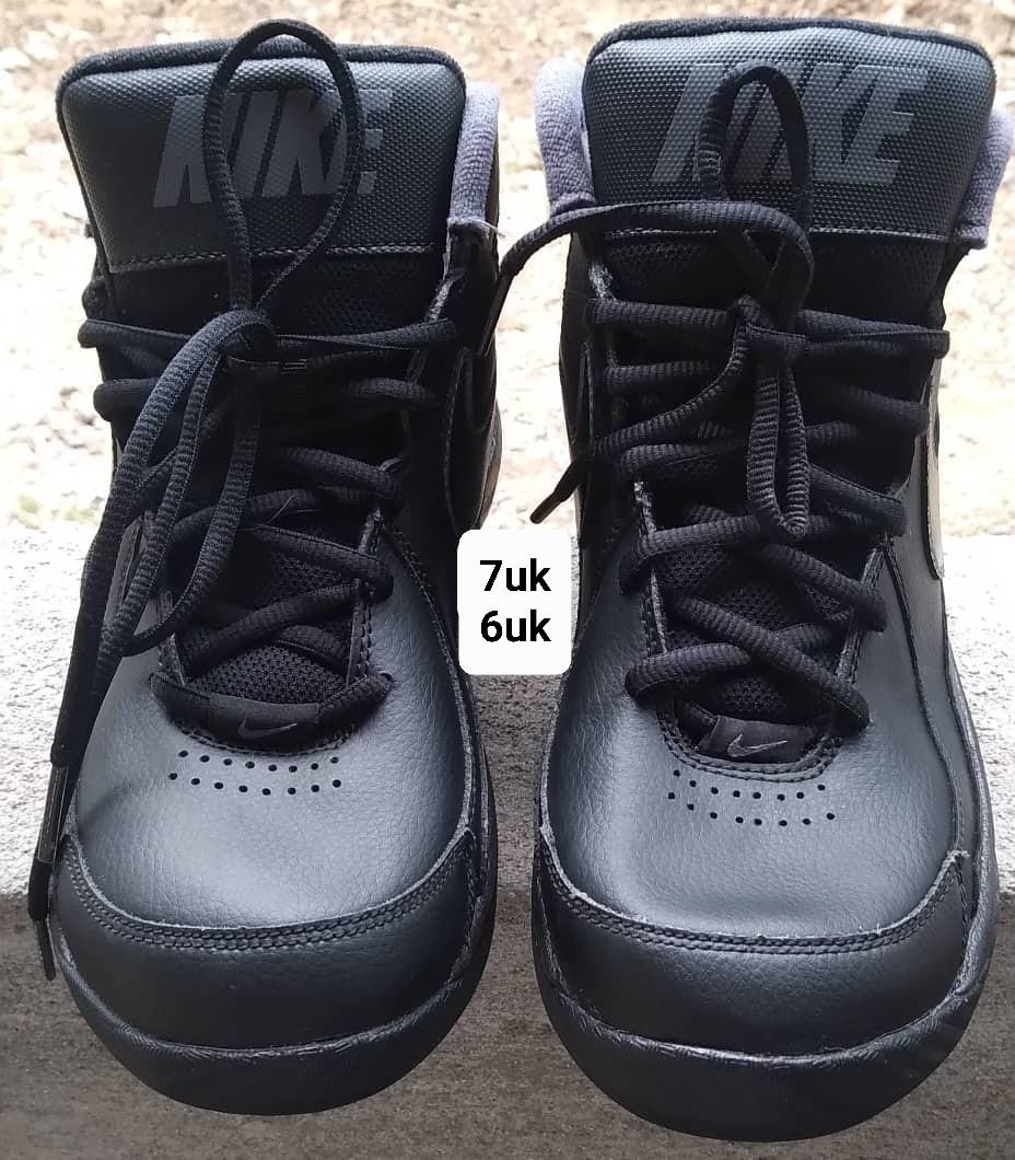 triple black nike boots