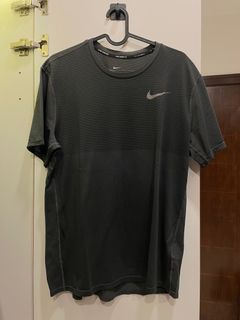 (Category: ) located in . Submitted by thriftdrip (Listing ID 1194188867, Image 1). Description: .