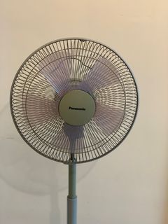 （分類：）位於 。 由 prettyflyingfish 提交（商品編號 1194315854，圖片 1）。簡介： 。