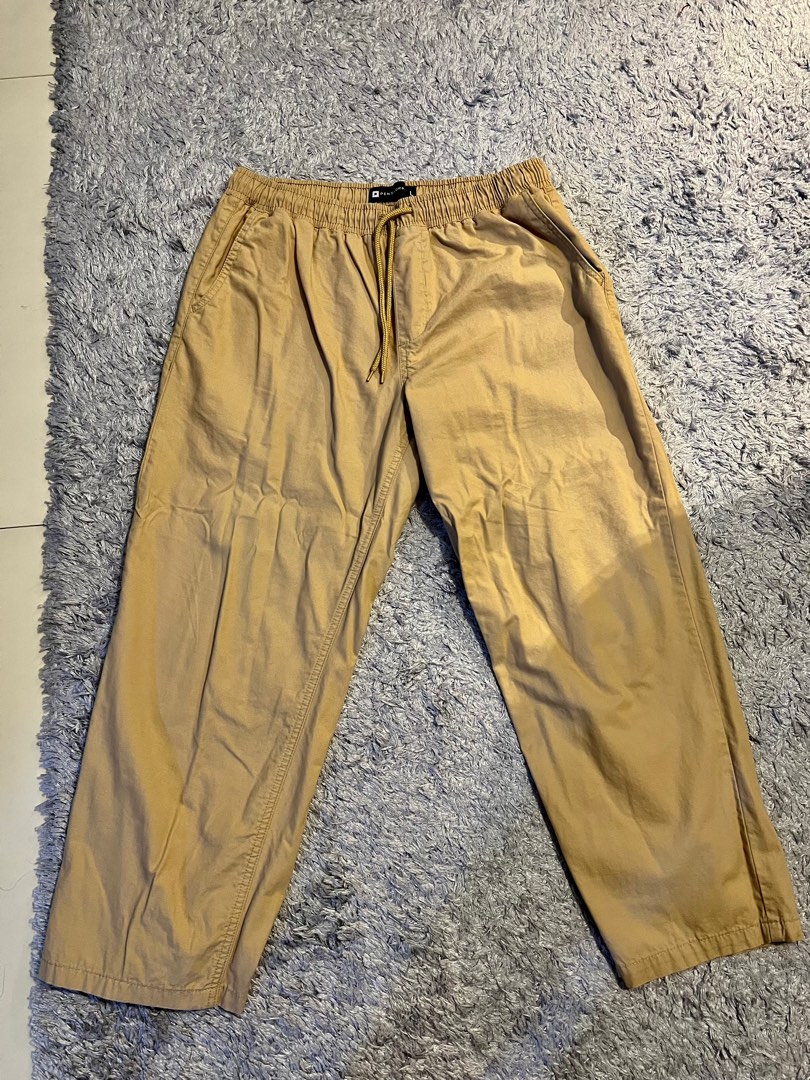 Penshoppe pants wide fit , Men's Fashion, Bottoms, Trousers on Carousell