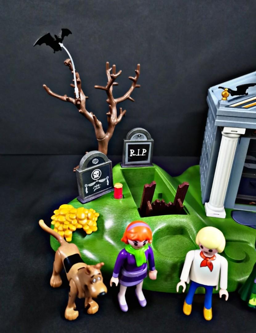 Playmobil - SCOOBY-DOO! Adventure in the Cemetery