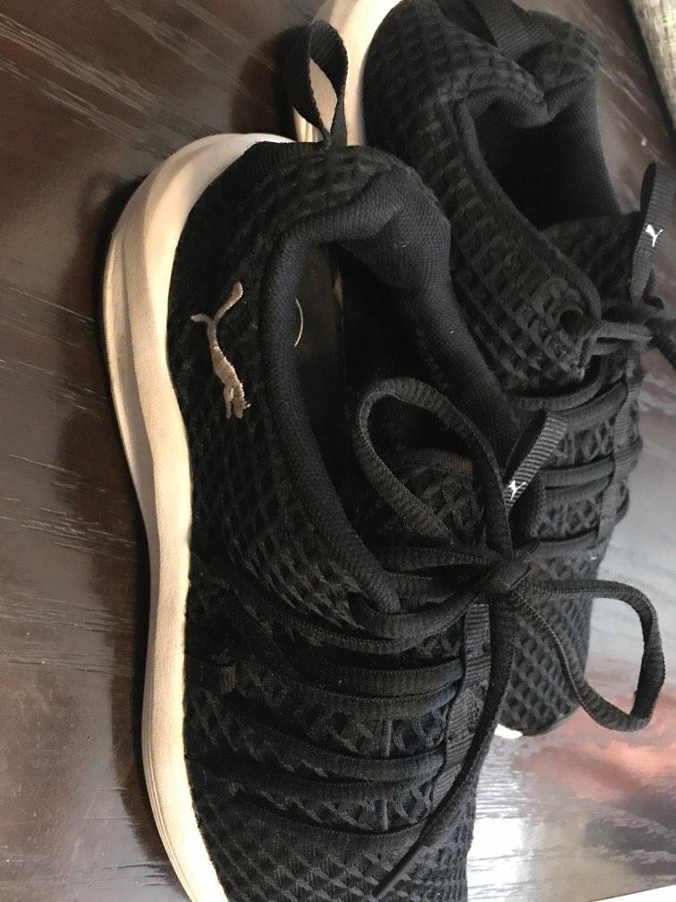 puma for women (Category: Sneakers) located in Santa Rosa. Submitted by jhing20 (Listing ID 1194202215, Image 1). Description: size 23.5 cm.