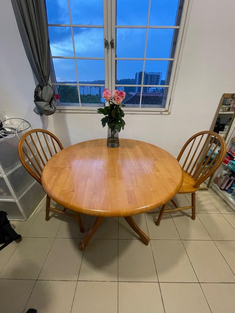 Round Dining Table and 2 chairs, Furniture & Home Living, Furniture