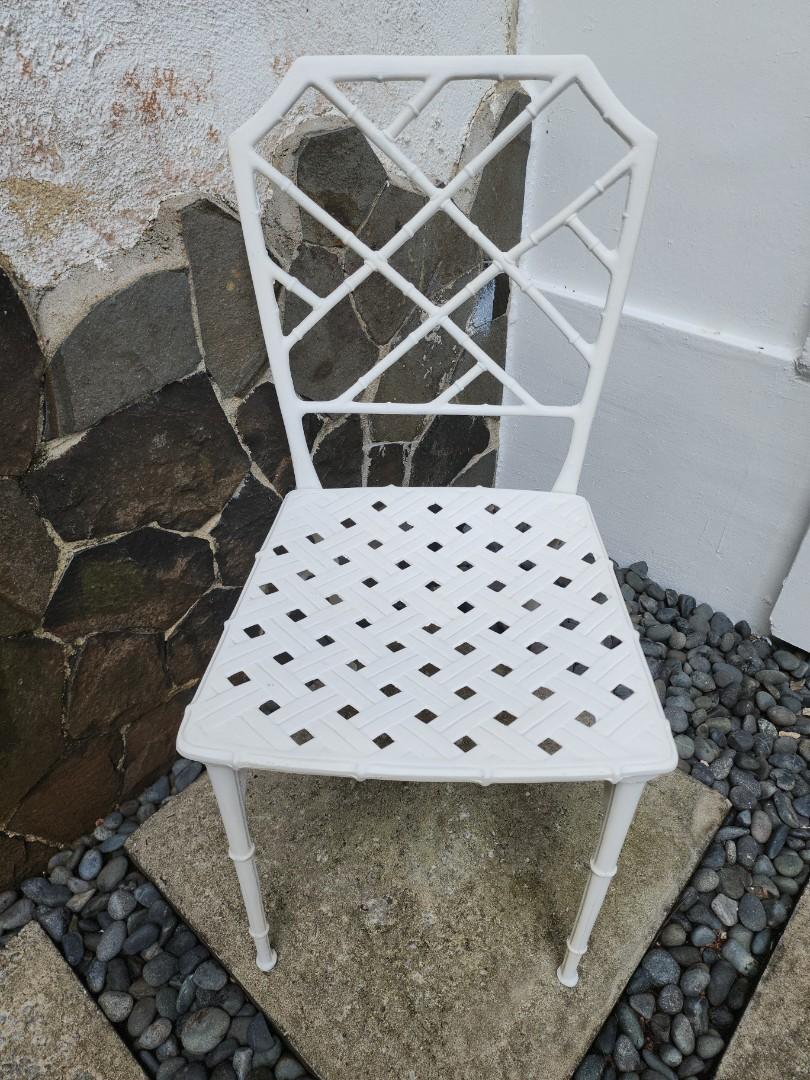 Enderslea table and discount chairs