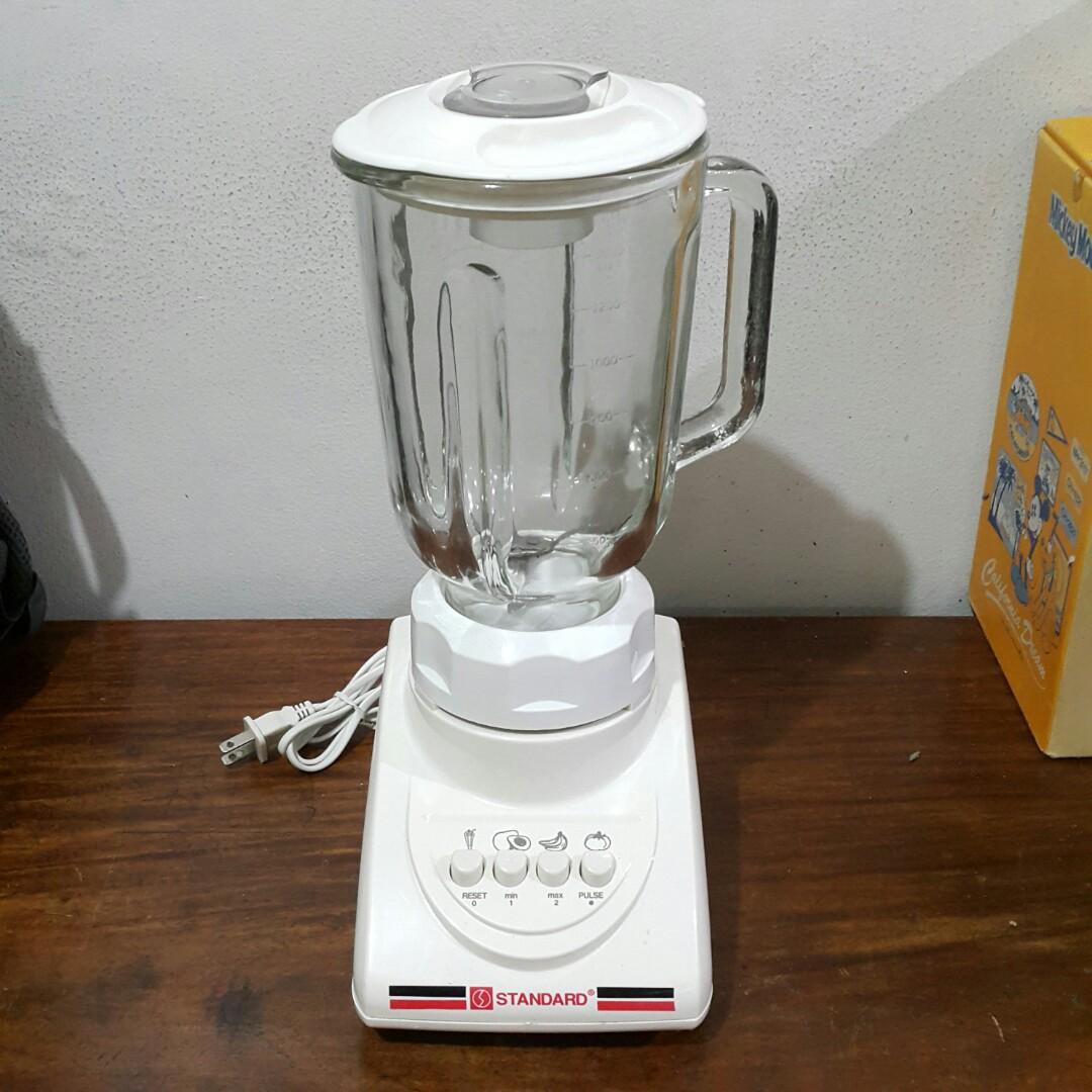 Standard Blender powerful 300W slightly used, TV & Home Appliances