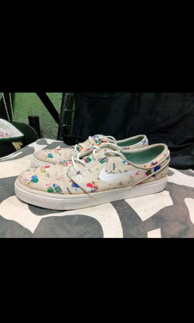 stefan janoski beach