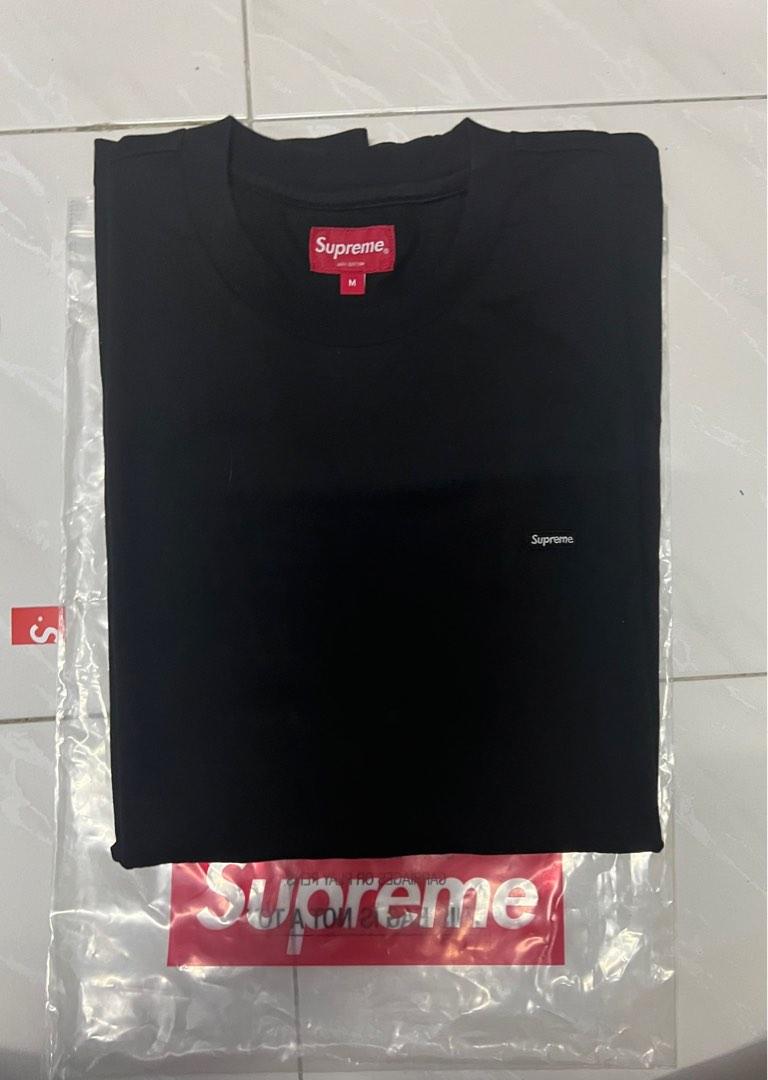 Supreme tee small online logo