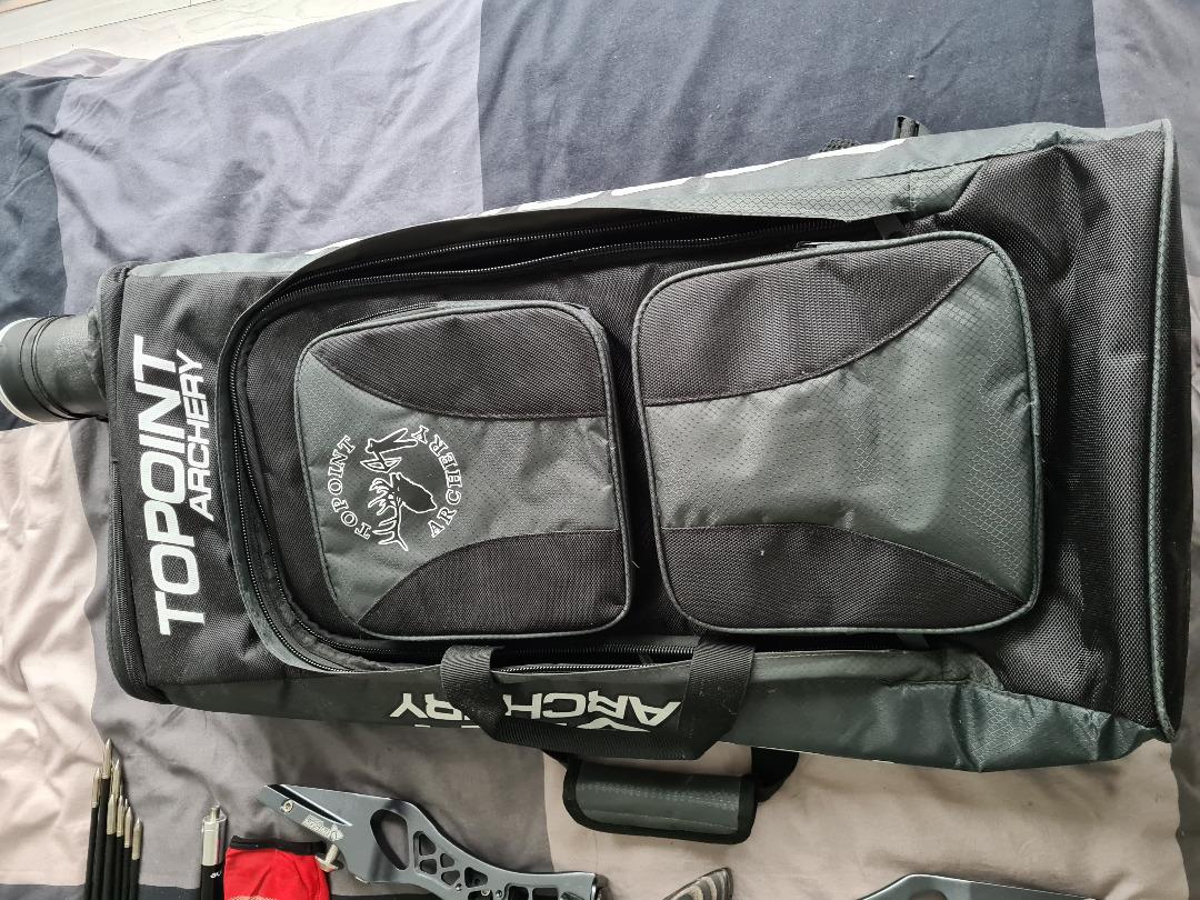 Topoint/Sanlida recurve bow set, with riser, limbs, arrows, bag, tripod ...