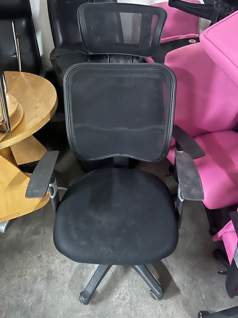 Used office chair, Furniture & Home Living, Furniture, Chairs on Carousell