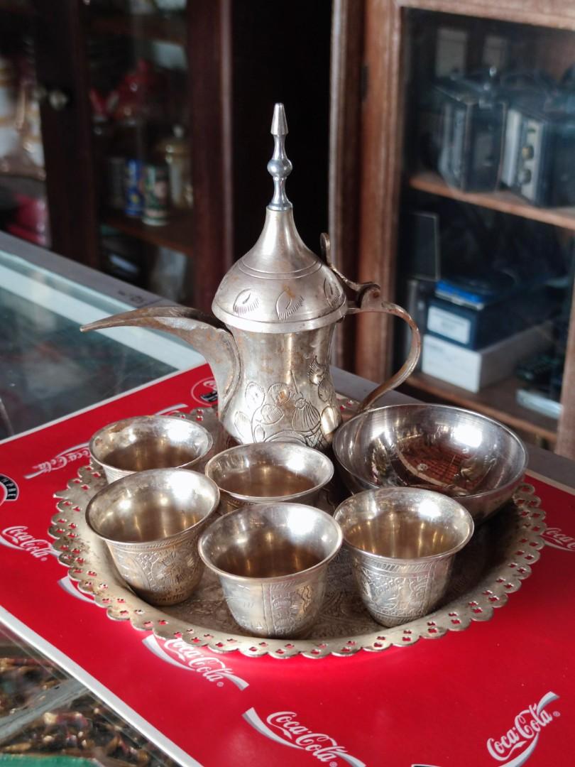 Vintage Arabic Dallah Coffee Pot, Hobbies & Toys, Collectibles