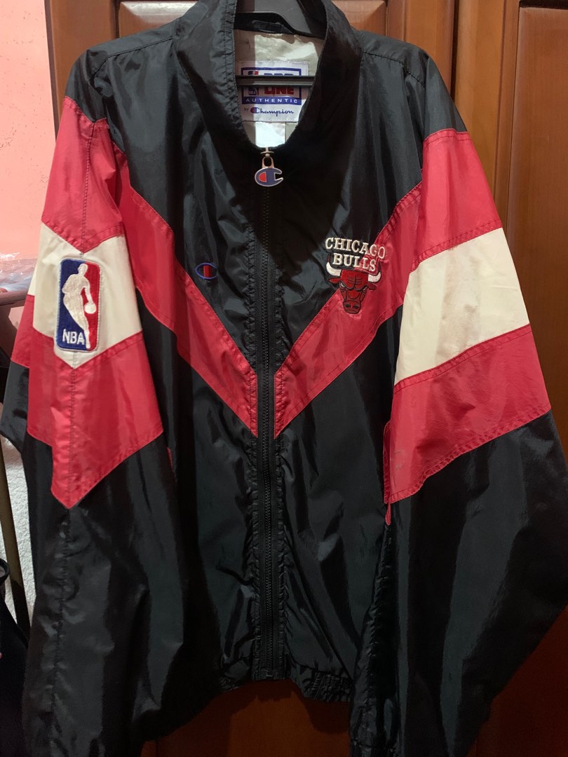 Vtg Chicago Bulls x Champion Windbreaker Men s Fashion Coats