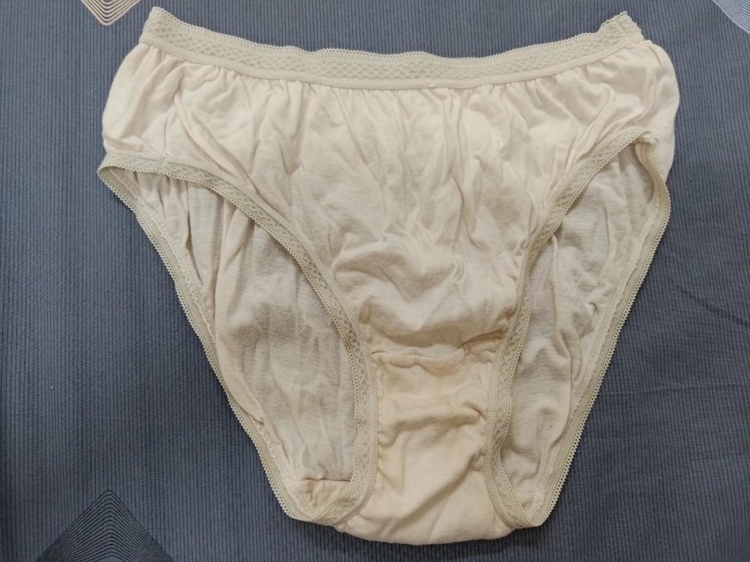 Wacoal Panties Midi, Women's Fashion, New Undergarments & Loungewear