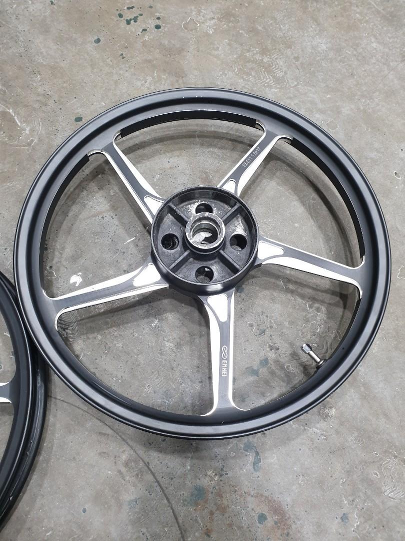 Y15ZR Enkei Rims, Motorcycles, Motorcycle Accessories on Carousell