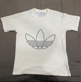 100% authentic Adidas Graphics Tricolor Tee