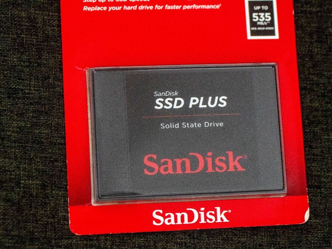  SanDisk SSD PLUS 1TB Internal SSD - SATA III 6 Gb/s