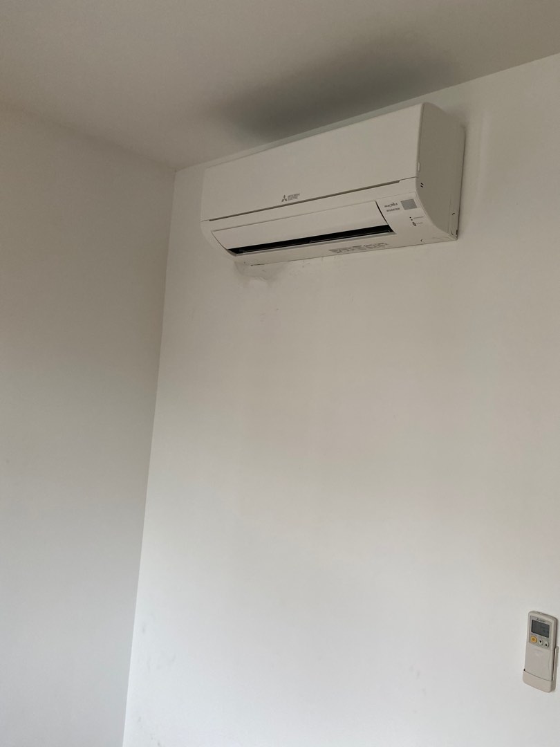 (Category: ) located in . Submitted by jolinzhouss (Listing ID 1198084285, Image 1). Description: .