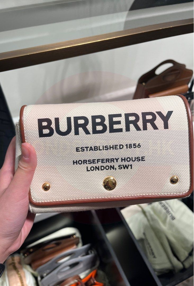 Burberry medium hackberry Clearance