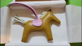 靚色 Hermes Rodeo MM size