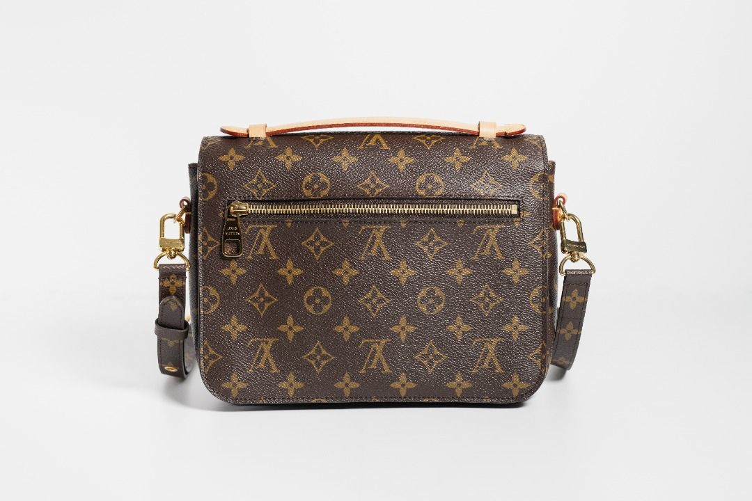 Pochette Metis  Rent Louis Vuitton Purse at Luxury Fashion Rental