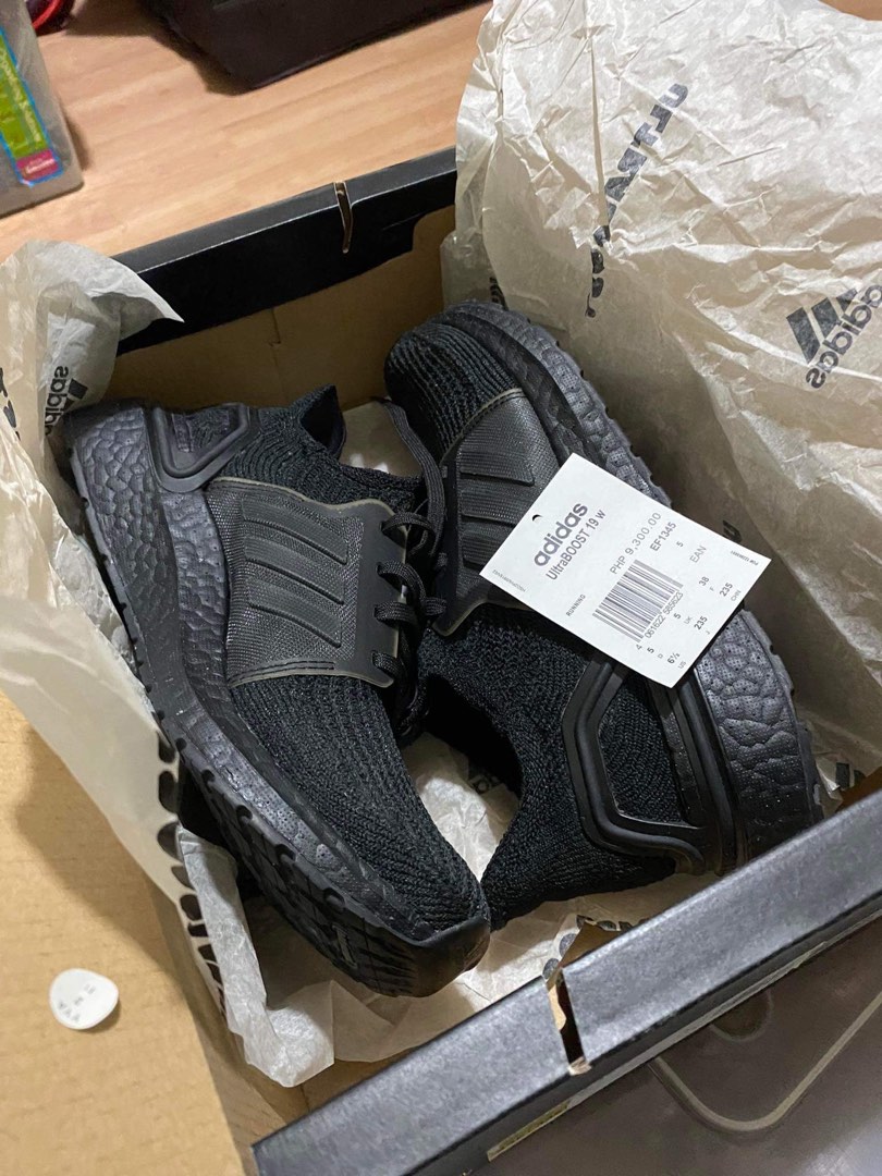 ultraboost 19 triple black