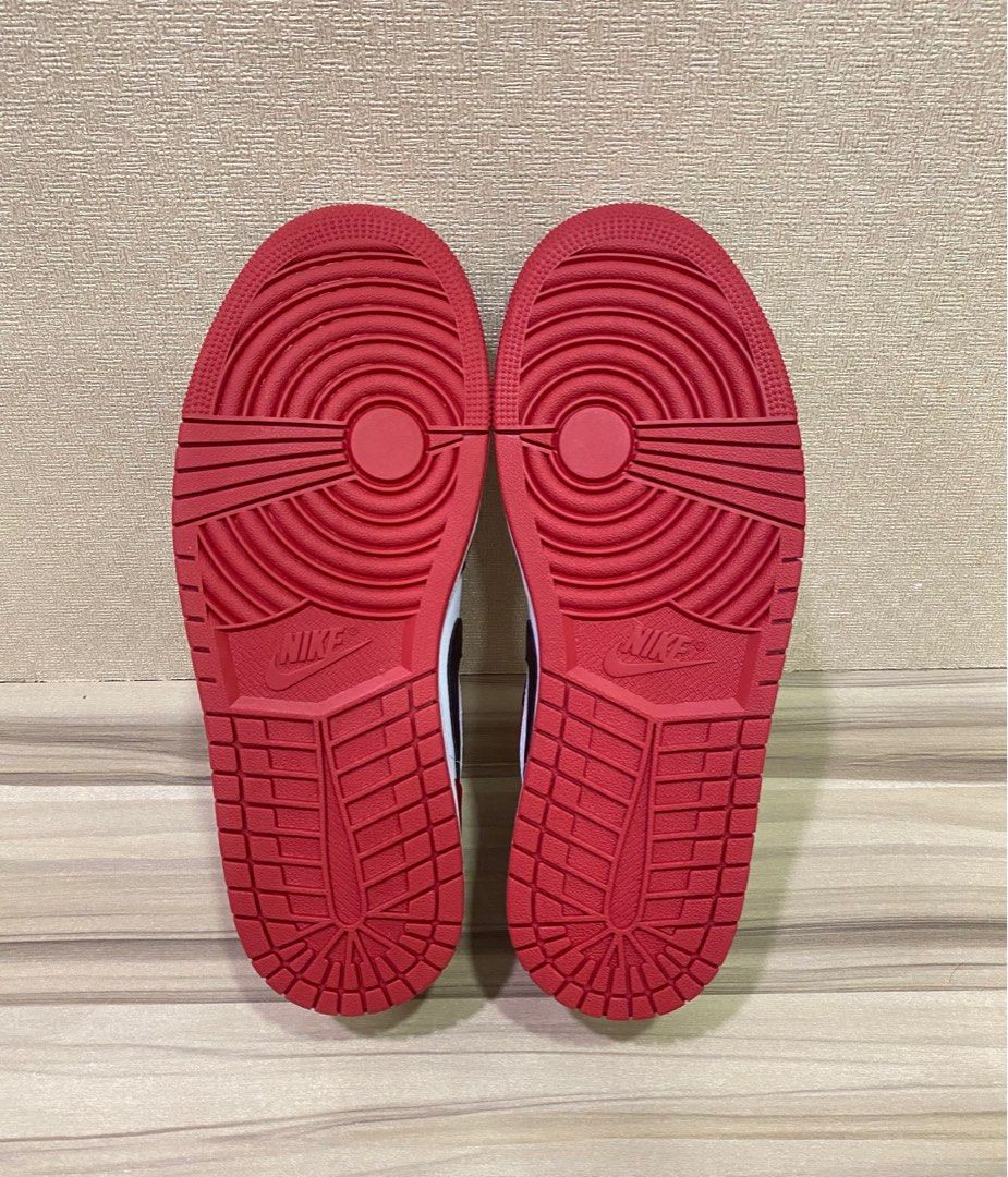 Air Jordan 1 Low Bred Toes, Men's Fashion, Footwear, Sneakers on Carousell