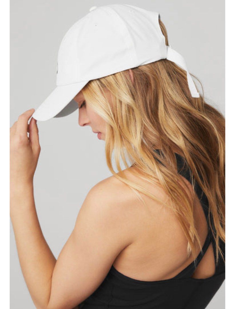 Alo Yoga Off Duty Cap in All White, Men's Fashion, Watches & Accessories,  Caps & Hats on Carousell