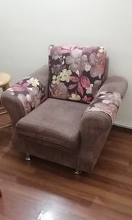 (Category: ) located in . Submitted by moving_out_clearance_kd (Listing ID 1198013471, Image 1). Description: .