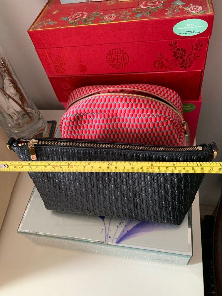 💜CH Carolina Herrera Clutch Bag, Luxury, Bags & Wallets on Carousell
