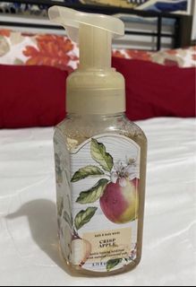 Bath & Body Works Crisp Apple foaming hand soap