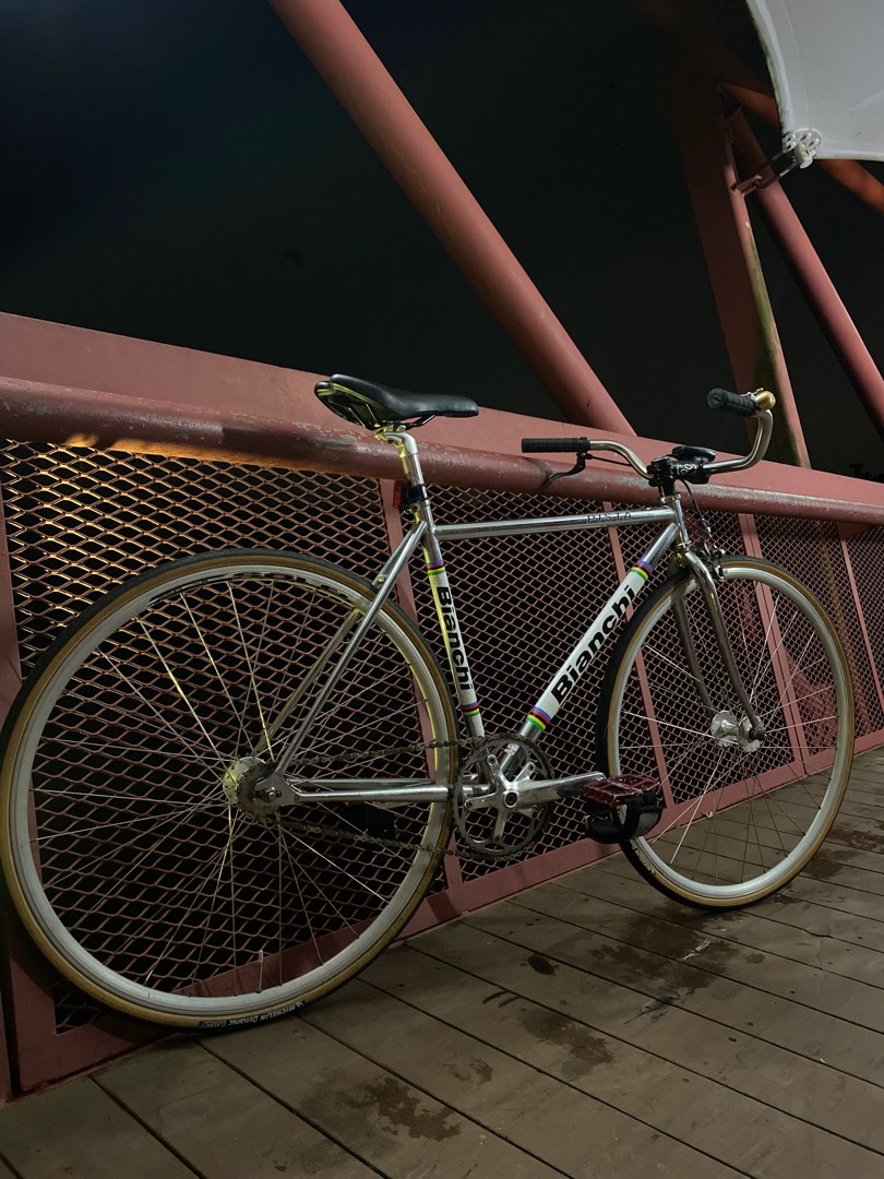 Bianchi pista best sale chrome frame