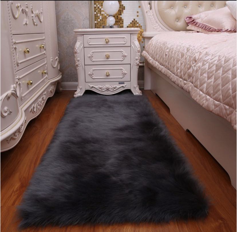 Black Fluffy Rug, Furniture & Home Living, Home Decor, Carpets, Mats