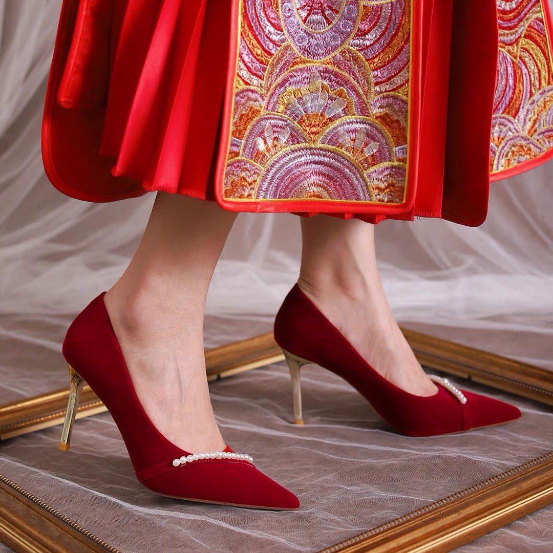 Red heels clearance with pearls