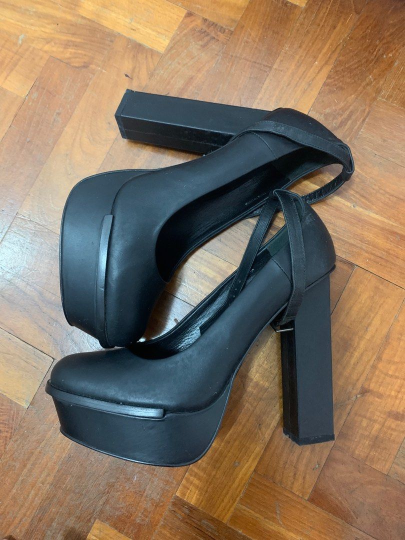 ck heels