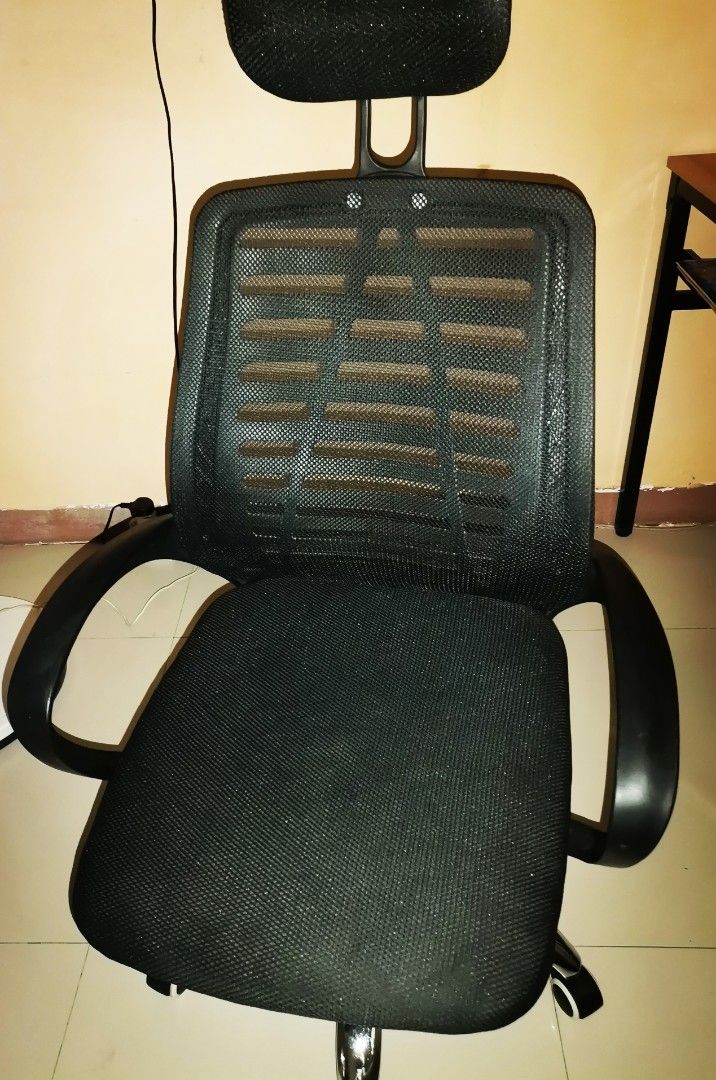 Computer Chair (2nd hand), Furniture & Home Living, Office Furniture