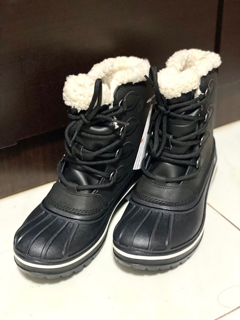 Croc winter best sale boots ladies